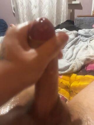 LIVE - 2026-08-25 03:01