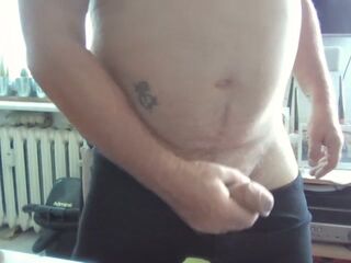 LIVE - 2026-08-26 11:37