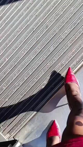 1000180843.mp4