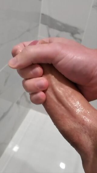 5A8E24A7-CCAB-4C13-BE7C-7FF0A2F07A25.mp4