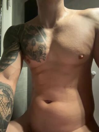 LIVE - 2026-09-25 02:02