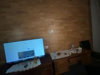 LIVE - 2026-09-29 00:49