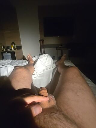 LIVE - 2026-10-04 22:48