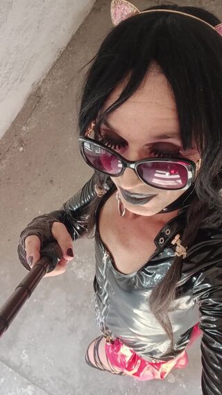 HARDCORELLA69