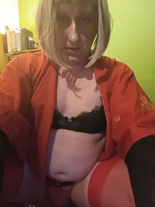 LIVE - 2026-10-20 22:08